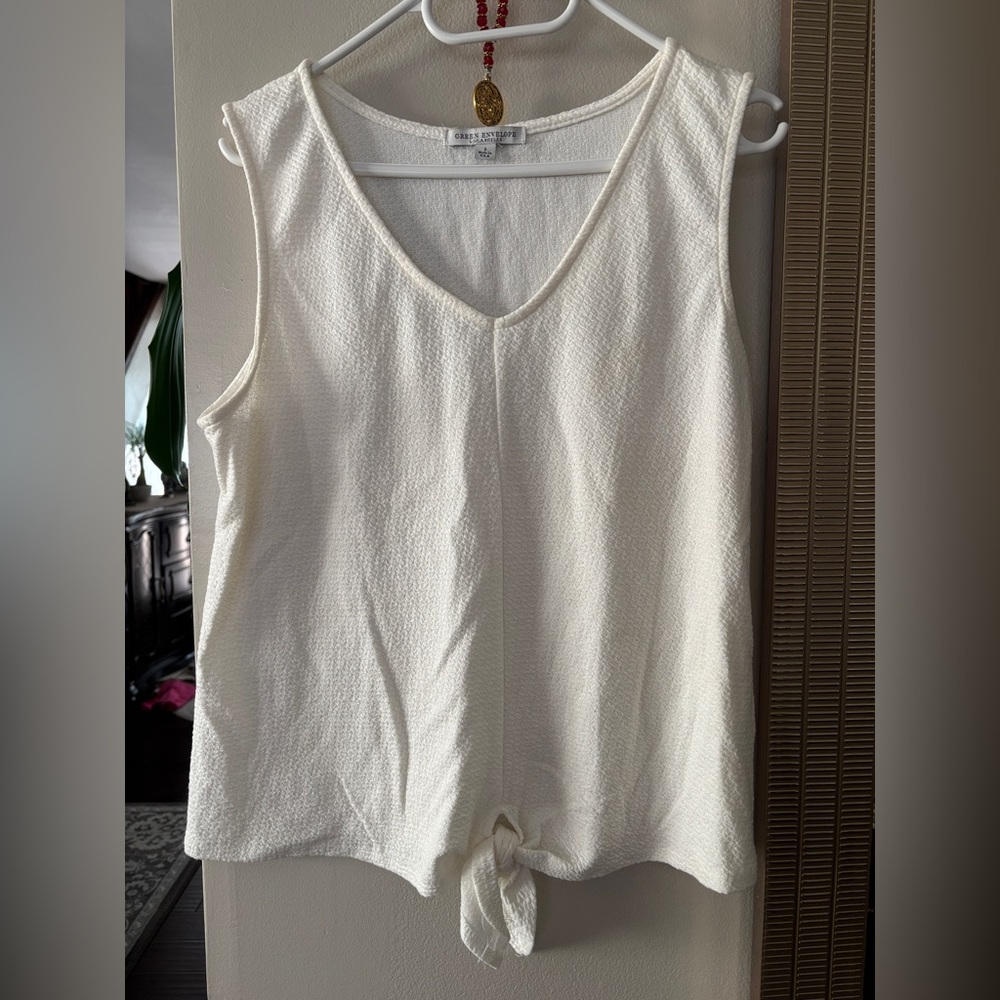 Textured Cream tank with front tie